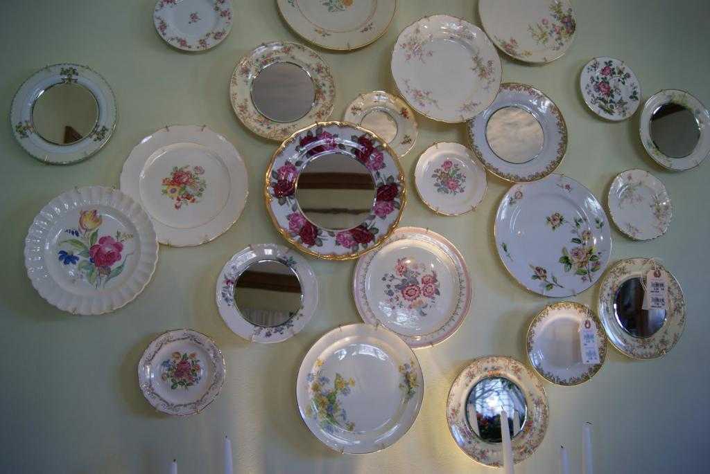 Коллекция Тарелок На Стене