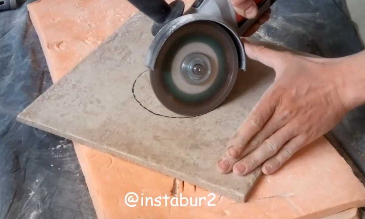 Как резать плитку болгаркой без сколов кругами разным образом
