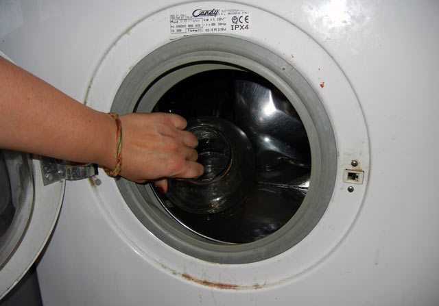 Причины и что делать, если стиральная машина набирает воду в бак и сразу сливает