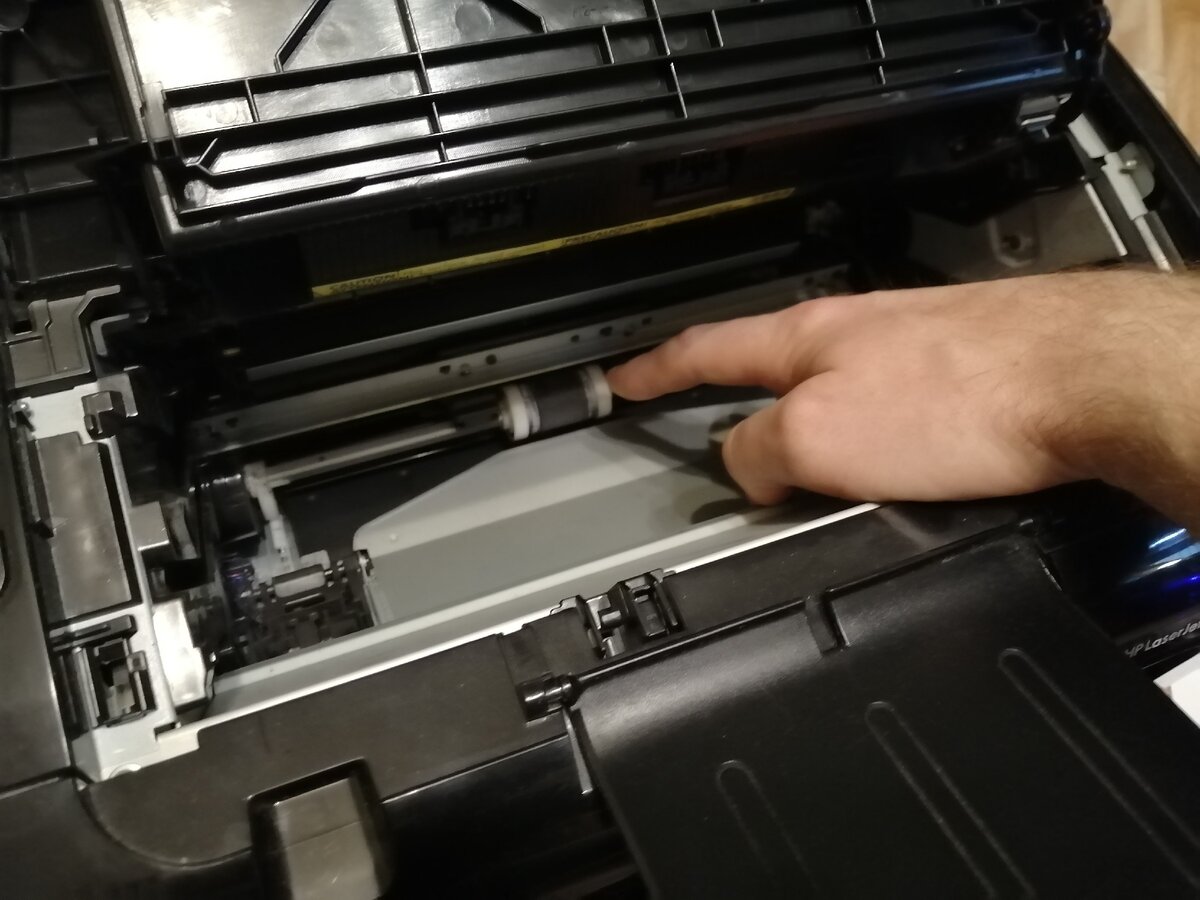Принтер зажевал бумагу: как достать застрявшую бумагу, почему принтер зажевал бумагу и как это исправить | iloveprinting.ru