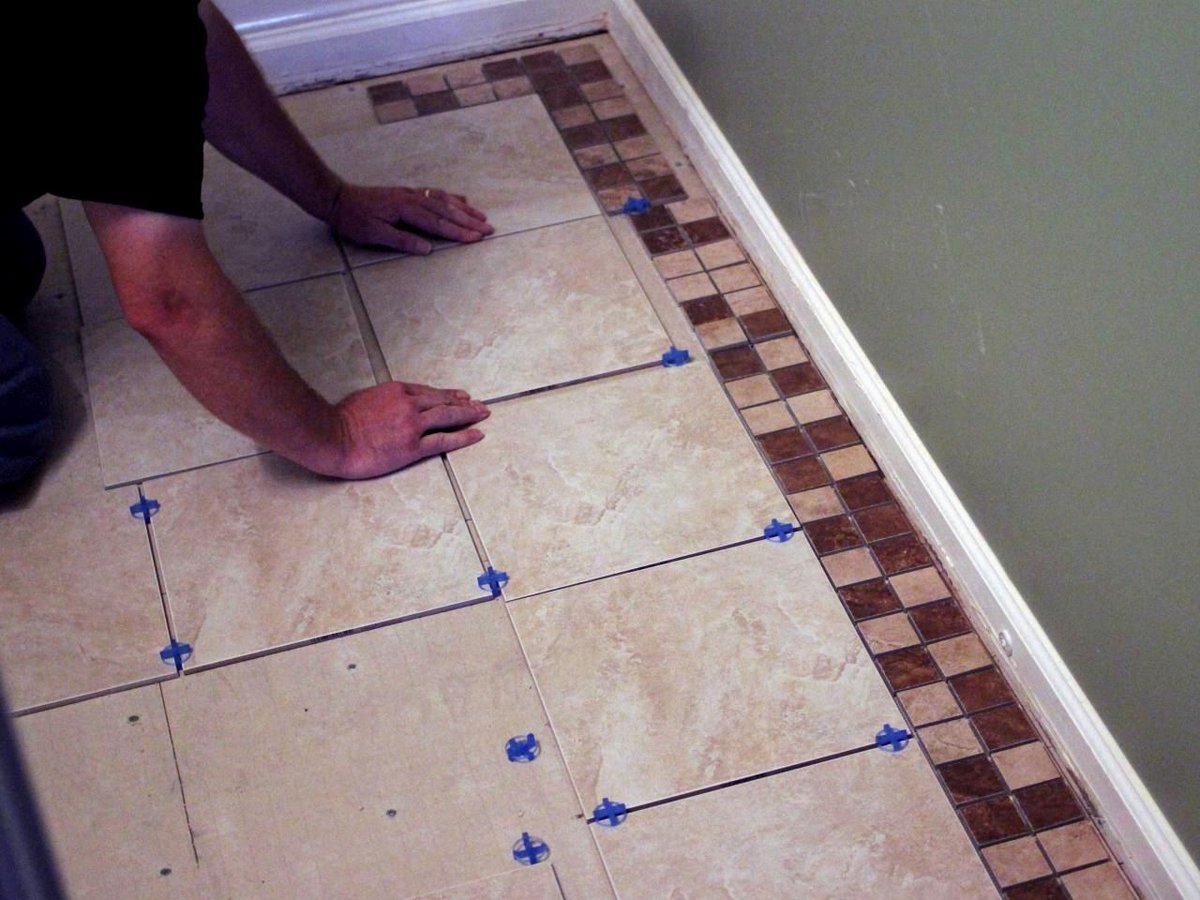 Какую плитку положить на кухне на пол: правильный выбор покрытия
