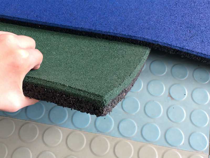 Укладка резиновой плитки — пошаговая инструкция и монтаж