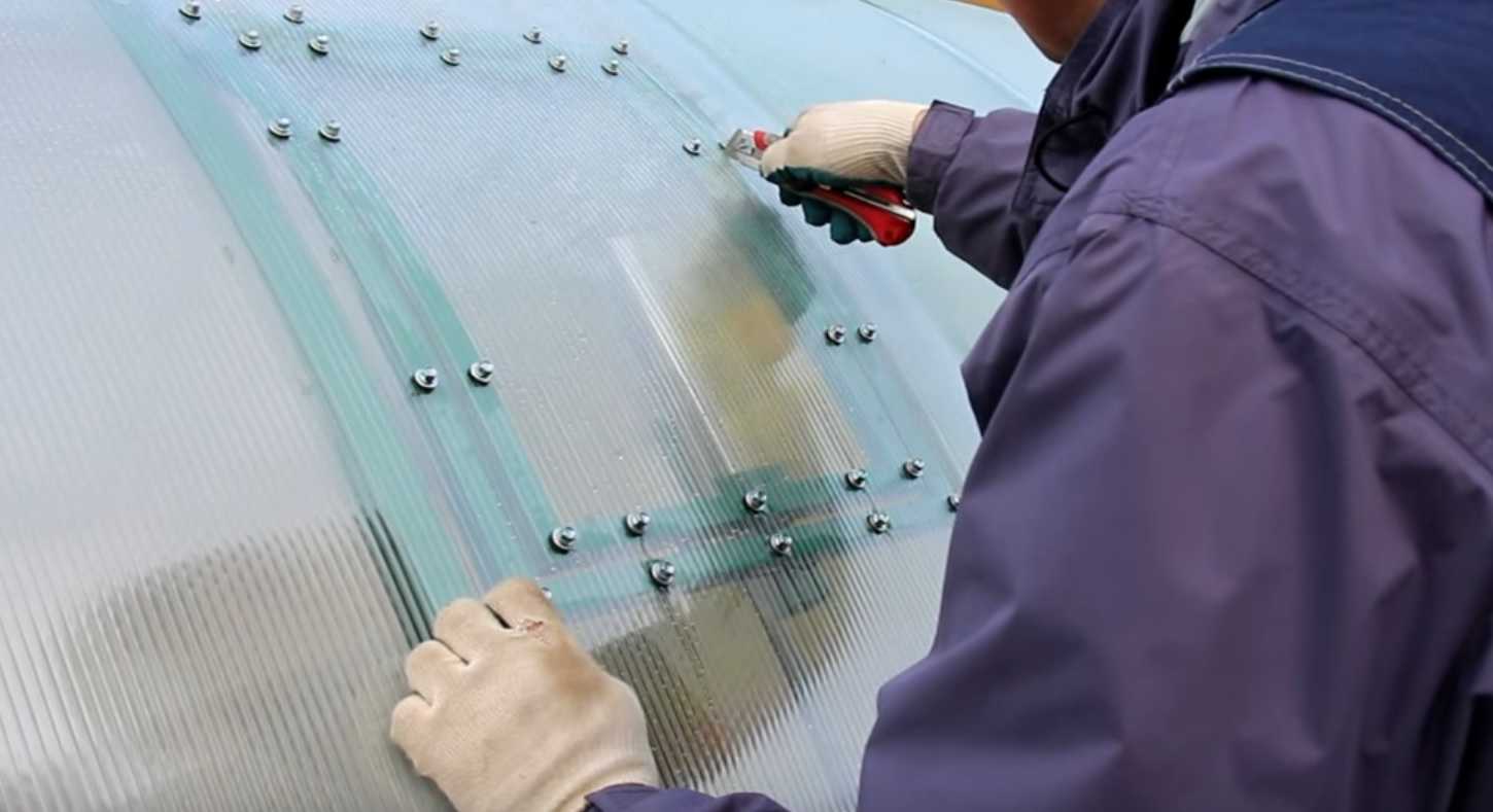 Чем можно резать поликарбонат — технология резки полимерного пластика