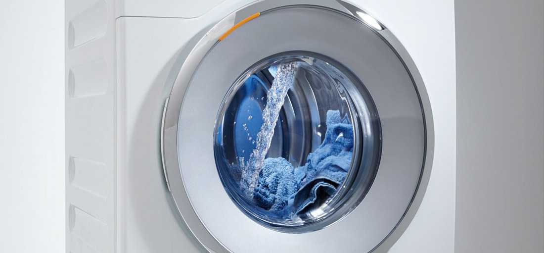 Почему стиральная машина сильно вибрирует и трясется при отжиме?