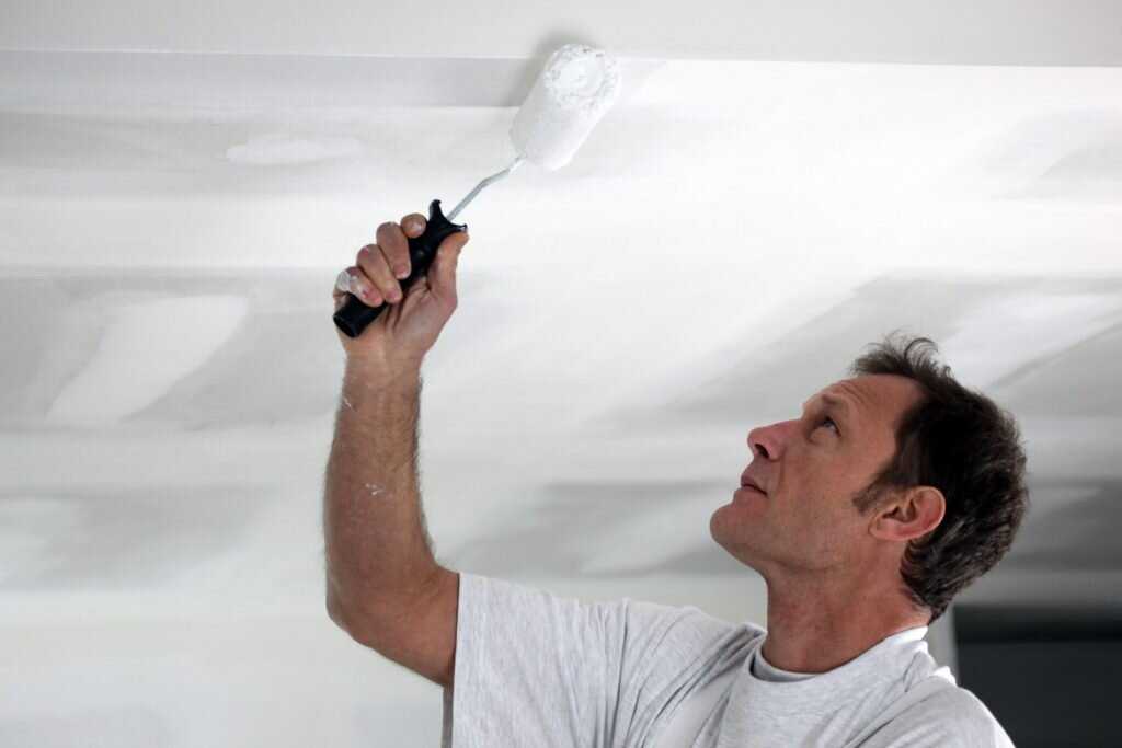 Как побелить потолок своими руками: создаем идеальную поверхность