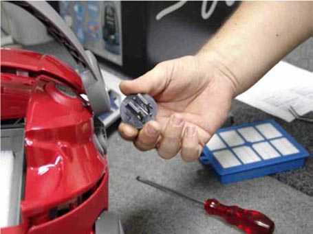 Как разобрать двигатель пылесоса electrolux для замены подшипников
