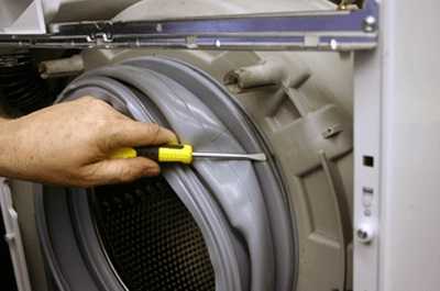 Как снять двигатель на стиральной машине бош?