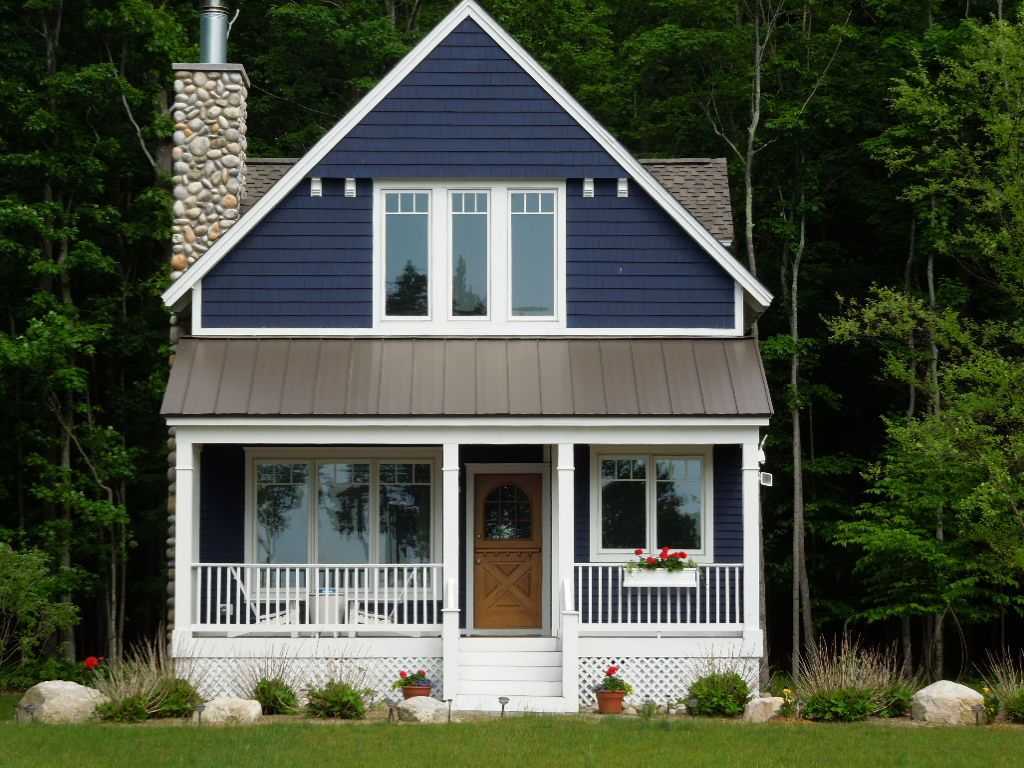 Какой краской лучше покрасить деревянный дом: выбор материала