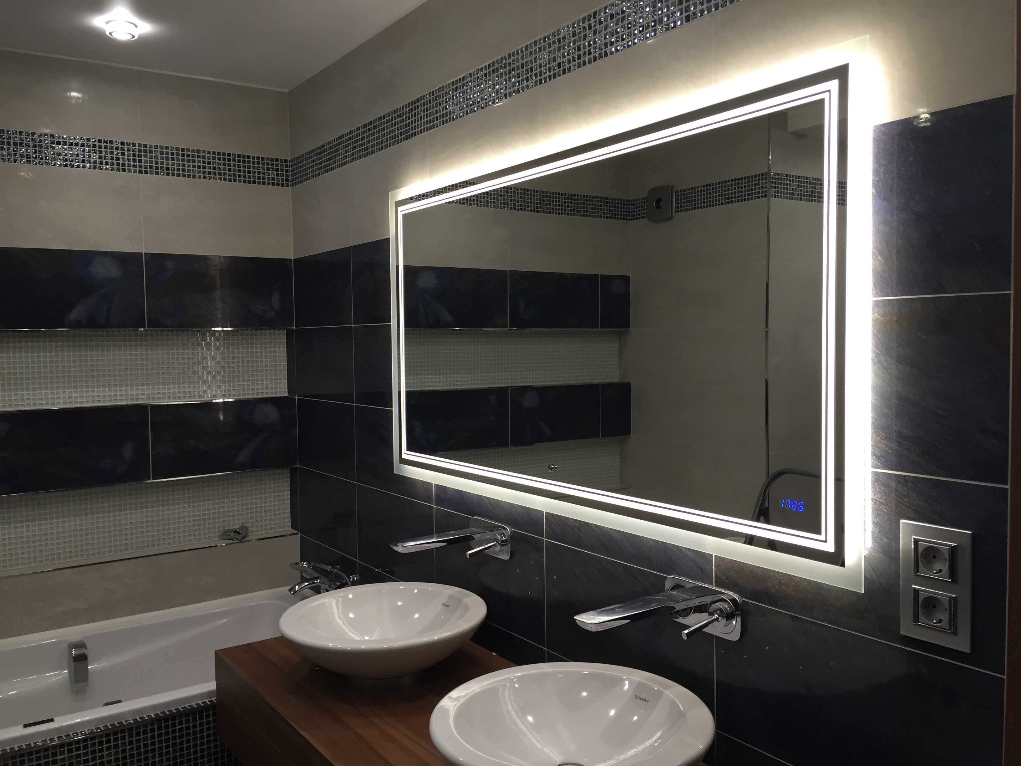 Зеркало с подогревом в ванную: как выбрать зеркало с подсветкой, часами и антизапотевателем в ванную комнату? особенности обогрева зеркала