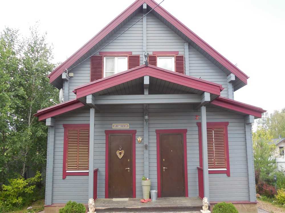 Чем покрасить деревянный дом снаружи - выбор краски