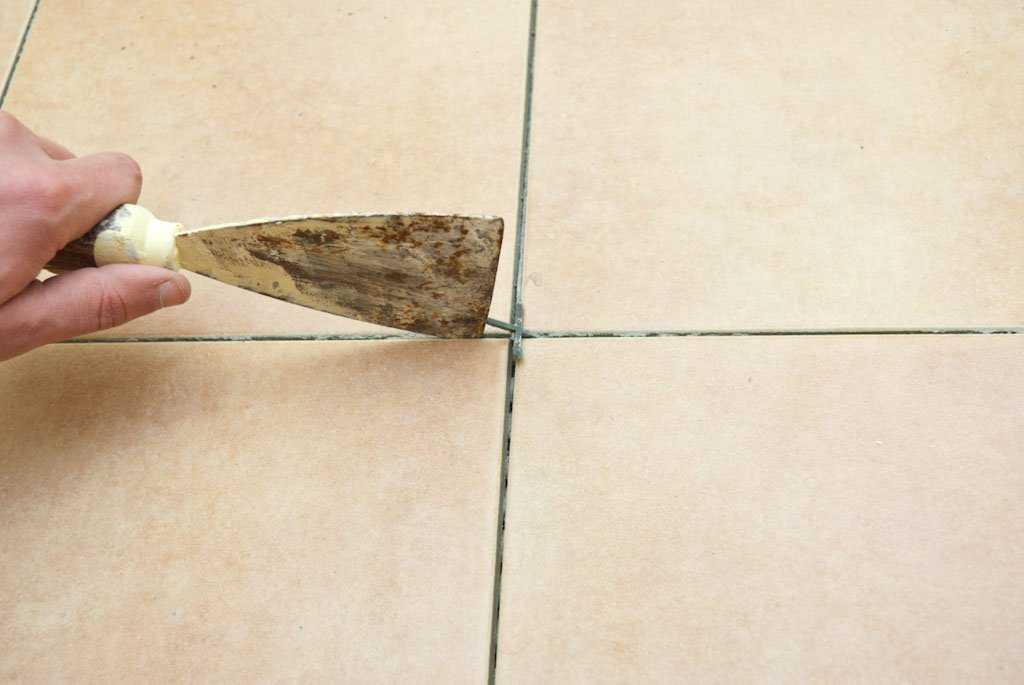 5 способов очистки швов между плиткой на кухне