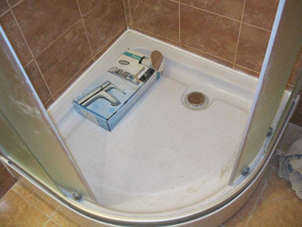 Как собрать и установить душевую кабинку для маленькой ванной комнаты своими руками