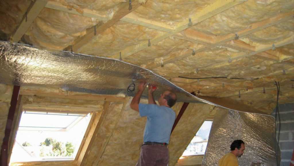 Как сделать потолок в частном доме своими руками