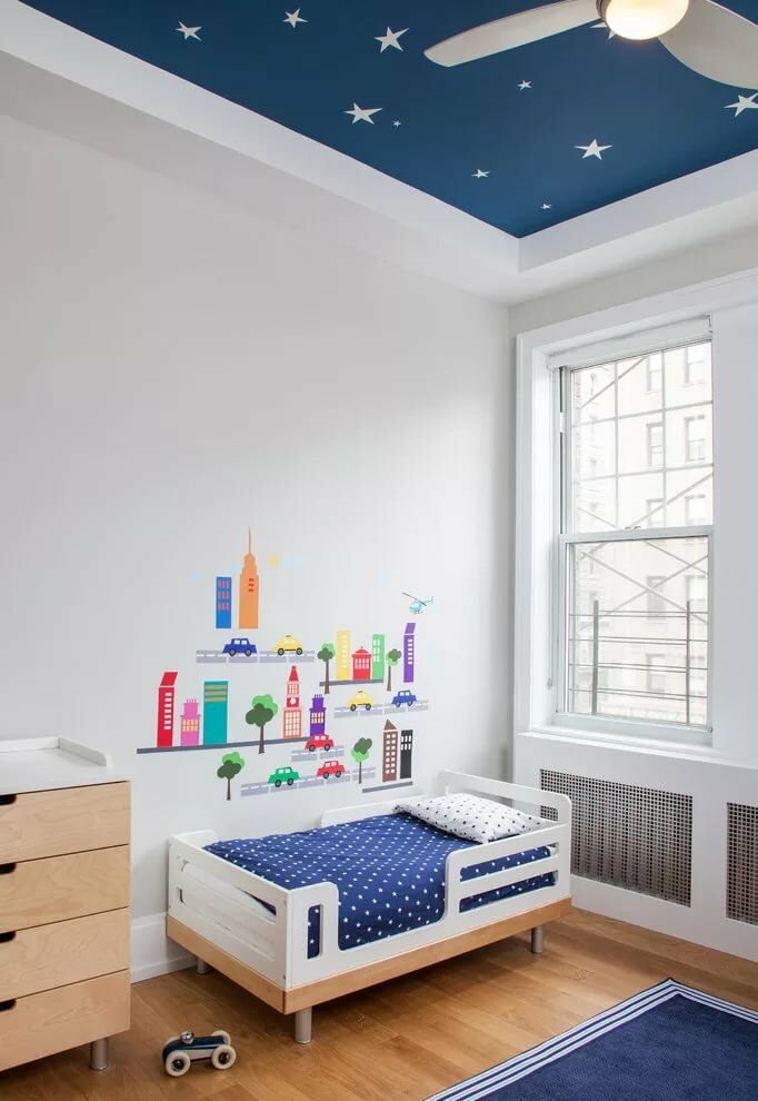 Как оформить натяжные потолки в детской комнате своими руками: видео и фото инструкция
