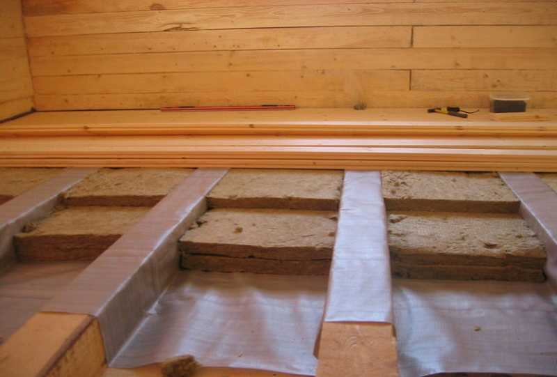 Как своими руками утеплить деревянный пол в частном доме — методы