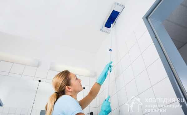 Как помыть глянцевый натяжной потолок: правила мытья и специфическая чистка