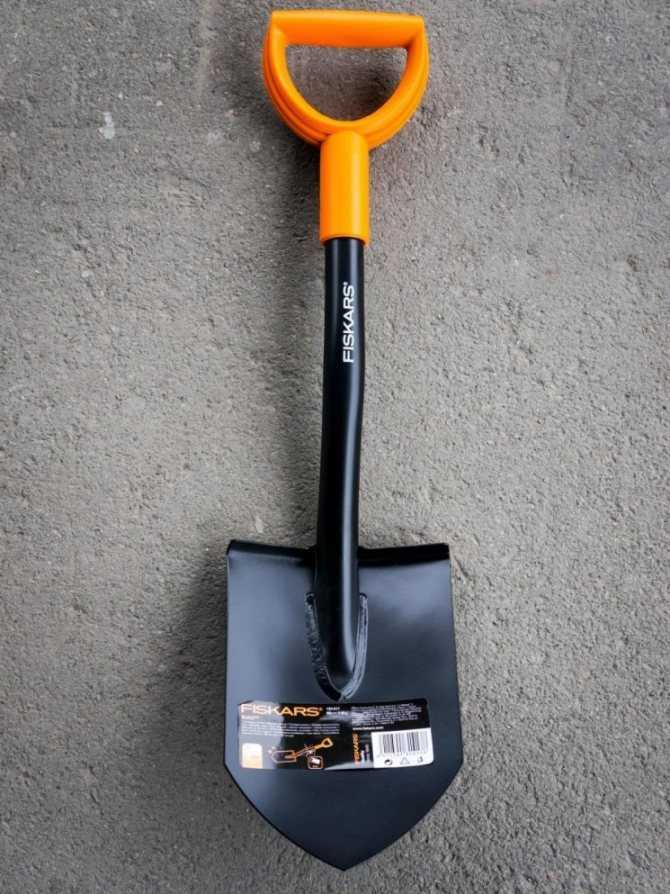 Современные инструменты для огорода: вилы-лопаты и электролопаты для копки земли - станок