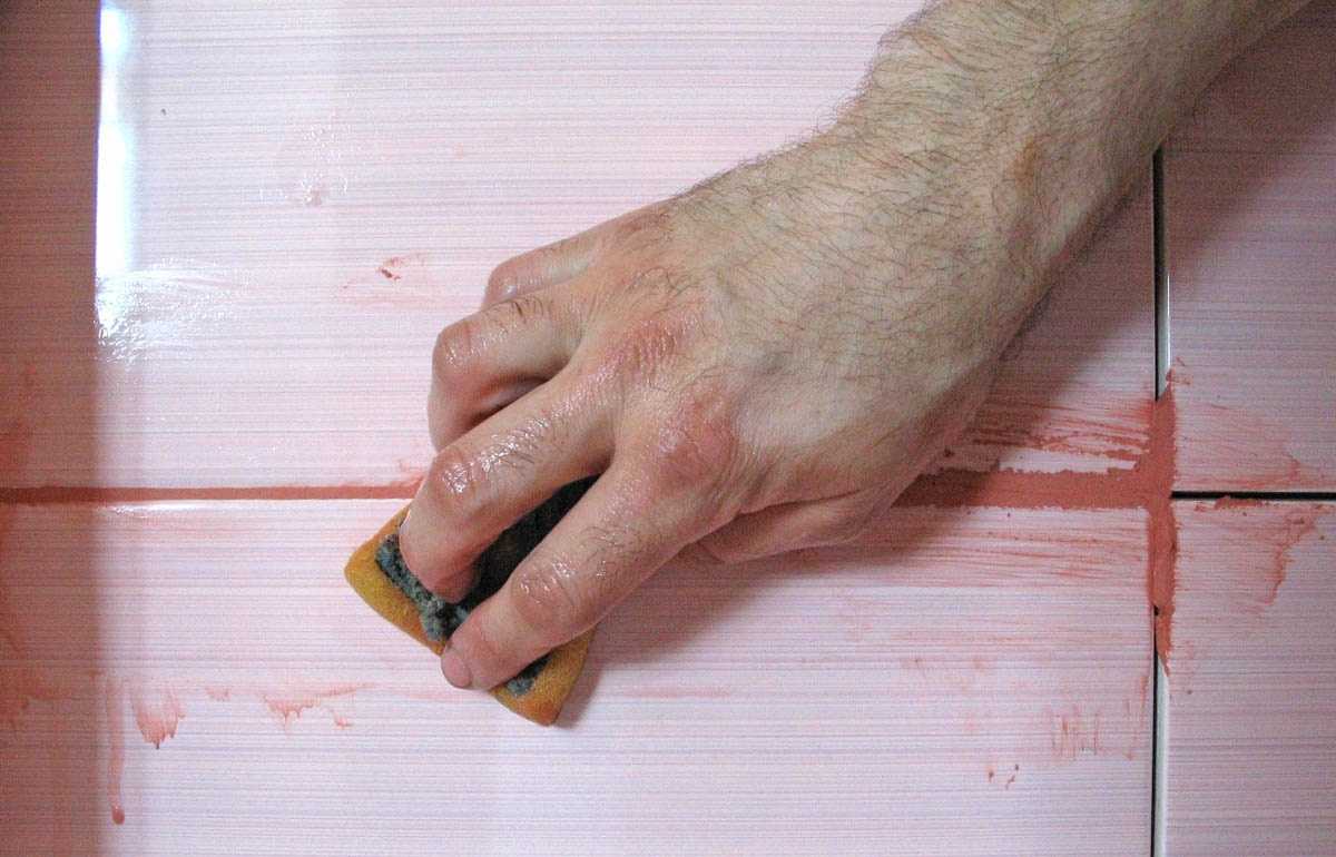 Затирка швов плитки своими руками: цвета, как затереть швы на кафельной плитке