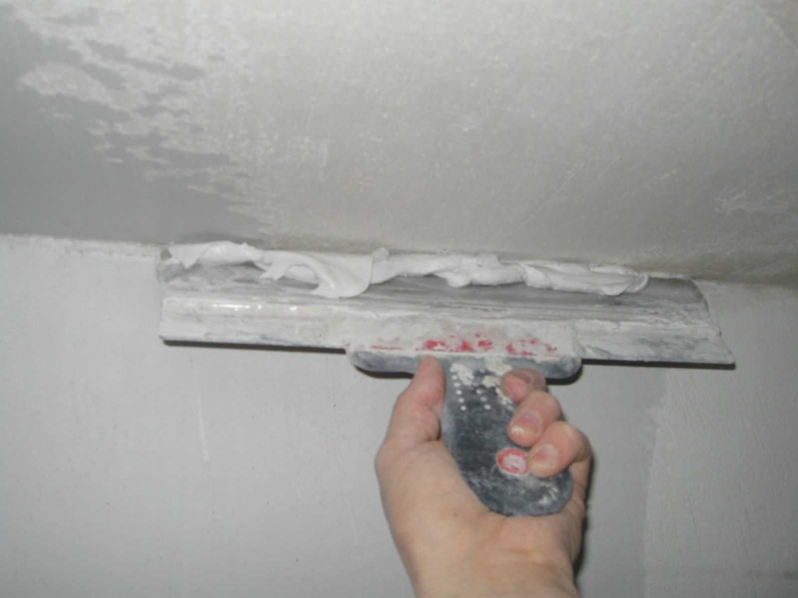 Какой шпаклевкой лучше шпаклевать потолок из гипсокартона под покраску