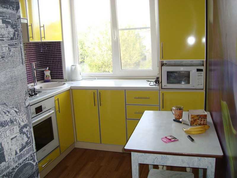 Дизайн маленькой кухни (+75 фото)