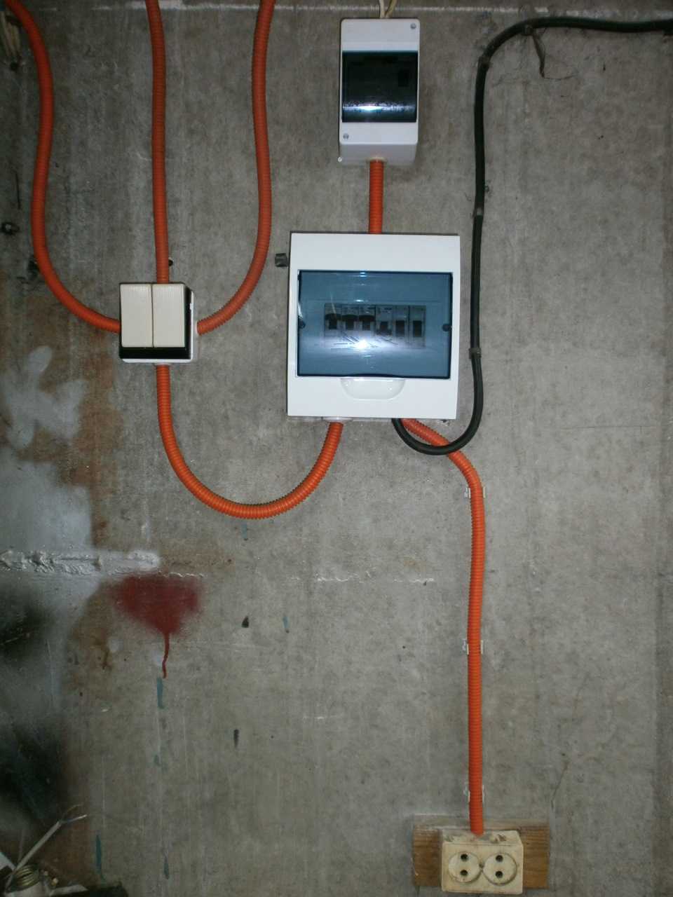 Как сделать электропроводку в гараже