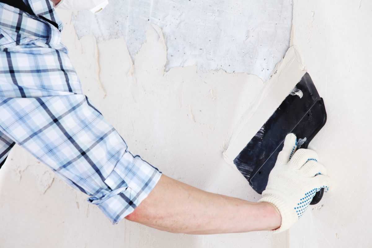 Пошаговая инструкция: как правильно шпаклевать стены своими руками?