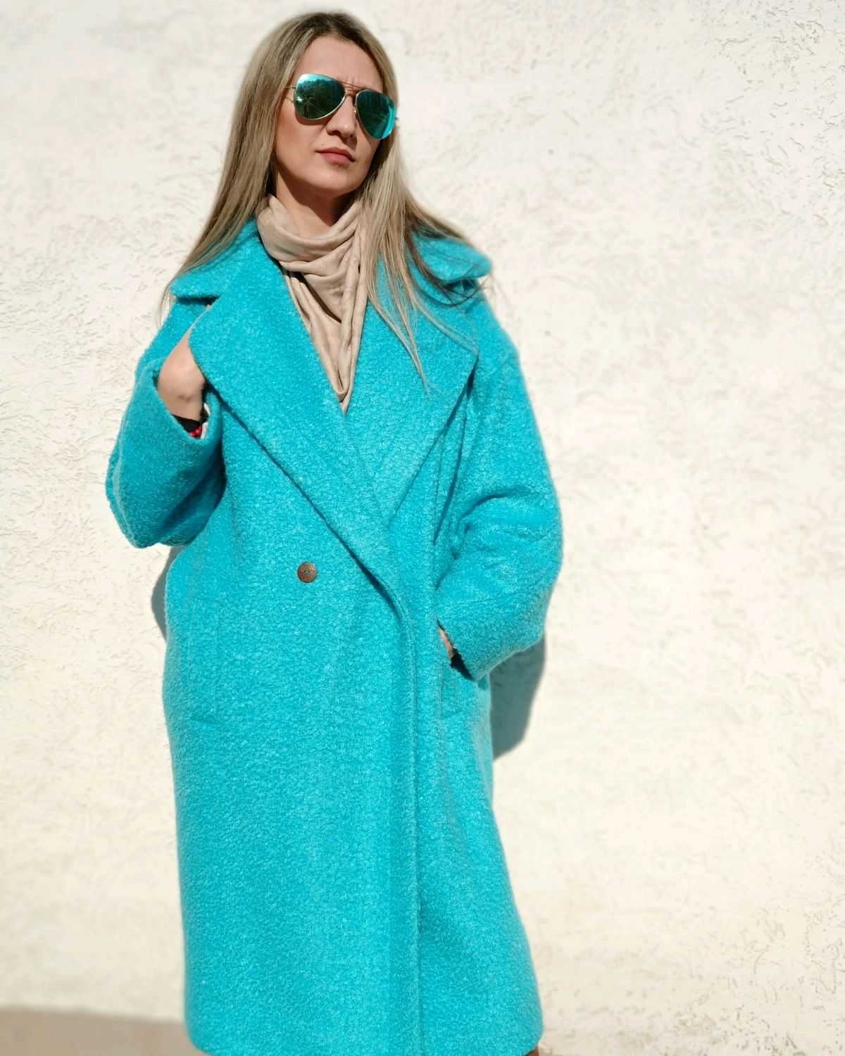 Пальто бирюзовое женское