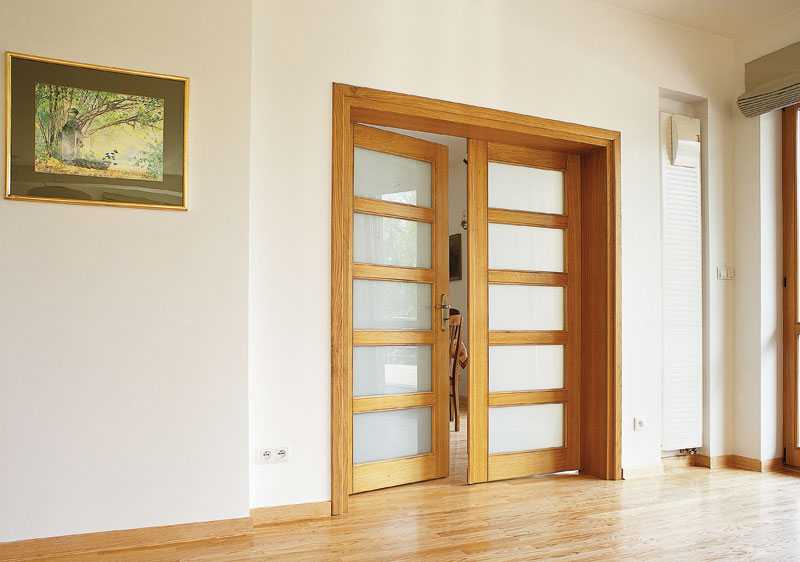 Двери раздвижные в зал: распашных фото, купе в гостиной, размер и дизайн интерьера