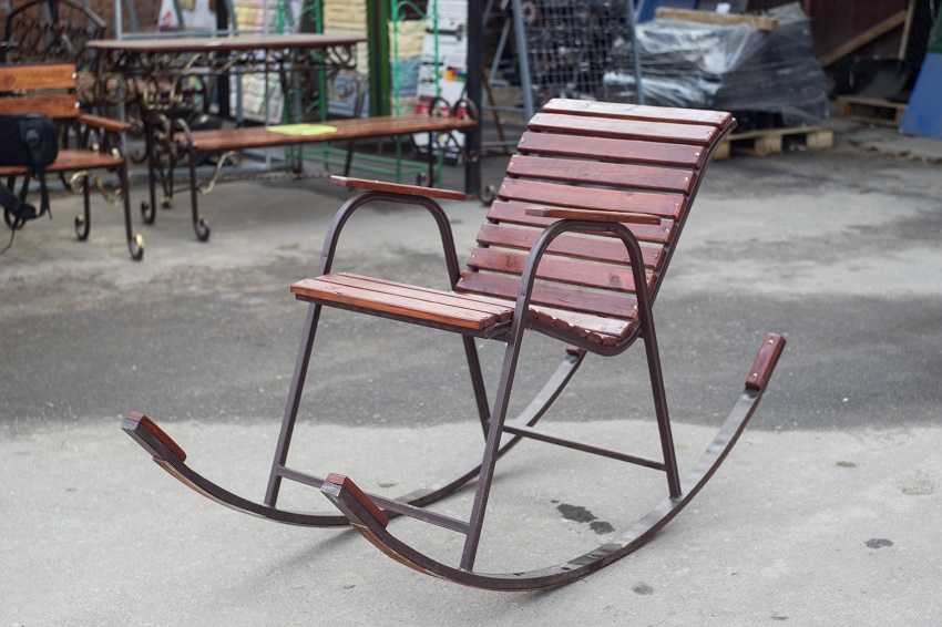 Кресло качалка формоза металл