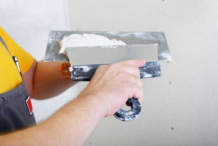 Шпаклевка потолка под покраску: изготовление своими руками, как правильно шпаклевать, какая шпатлевка лучше