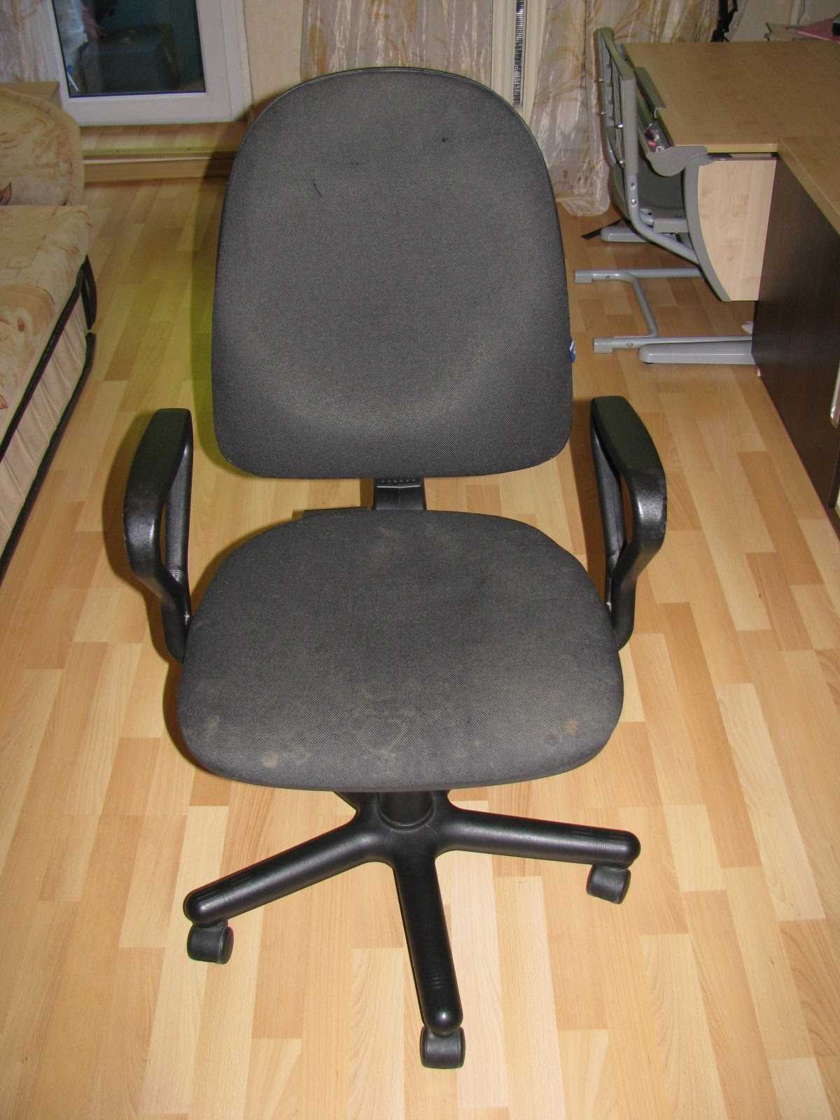 Обивка компьютерного кресла