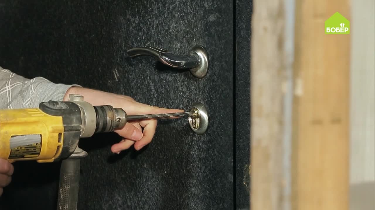Сам себе ремонтник: замена личинки дверного замка своими руками