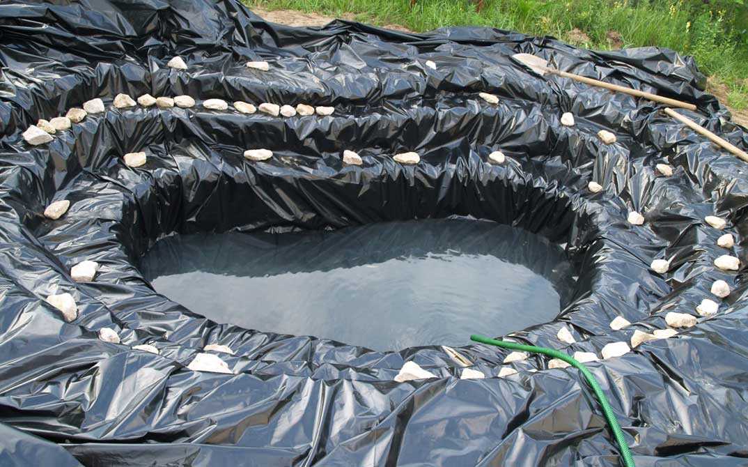 Бутилкаучуковая пленка для пруда и ее аналоги: выбираем плёночную гидроизоляцию, создаем дачный водоем.
