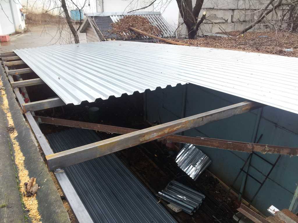 Чем покрыть крышу гаража: обзор различных материалов