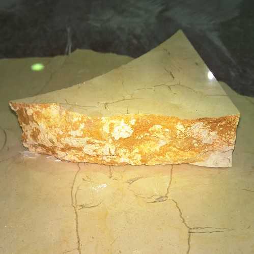 Мрамор (73 фото): из какой горной породы он образовался и что это такое? плотность мраморных камней и их происхождение, свойства и монтаж