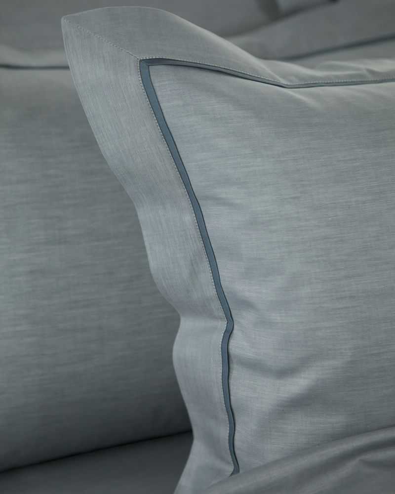 Декоративные наволочки (57 фото): как сшить чехол на диванные подушки своими руками размером 50х50, 50х70 и 45х45 см?