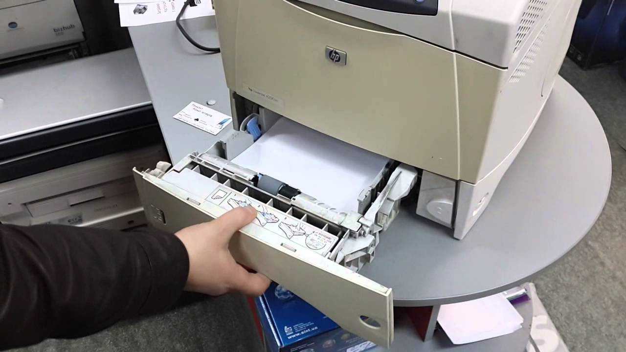 Принтер не захватывает бумагу, что делать, возможные причины?