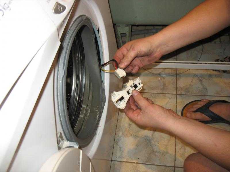 Как открыть стиральную машинку самсунг, если она заблокирована