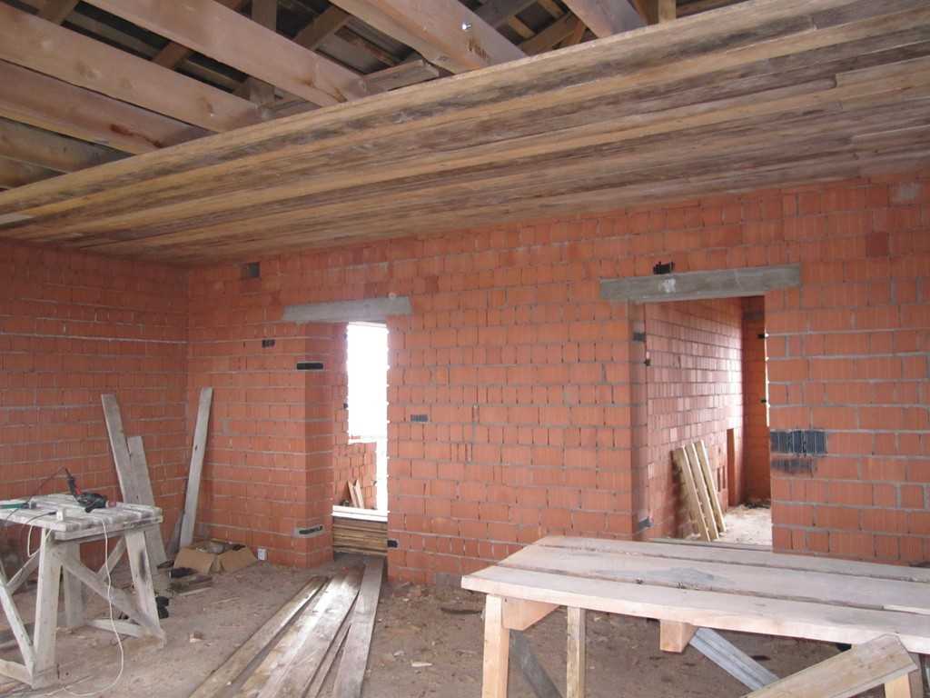 Подшивка чернового потолка по деревянным балкам - всё о ремонте потолка