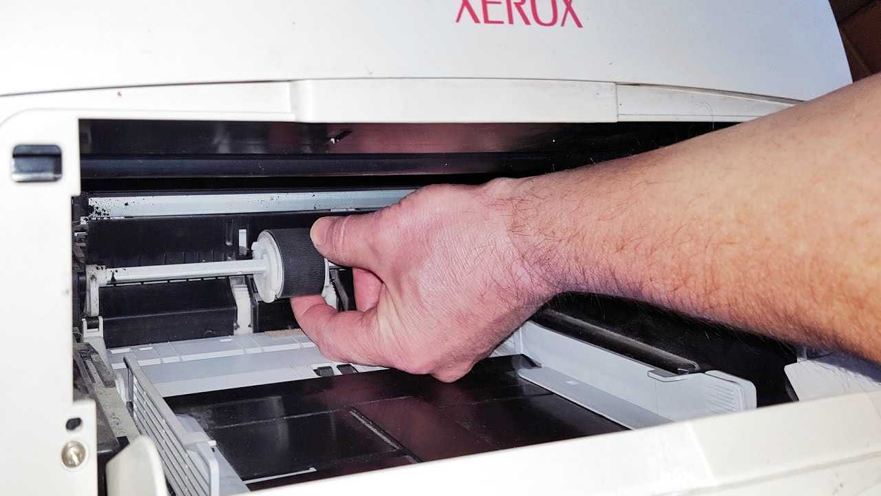 Что делать, если принтер зажевал бумагу