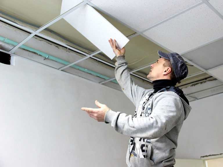 Как самостоятельно снять натяжной потолок?
