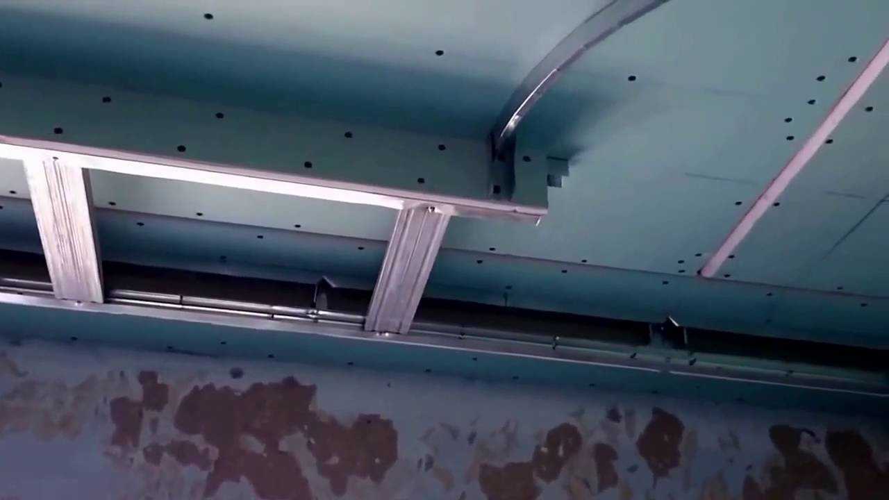 Натяжные потолки с гипсокартоном (48 фото): короб из гипсокартона под потолок, потолочные покрытия на гипсокартонные стены