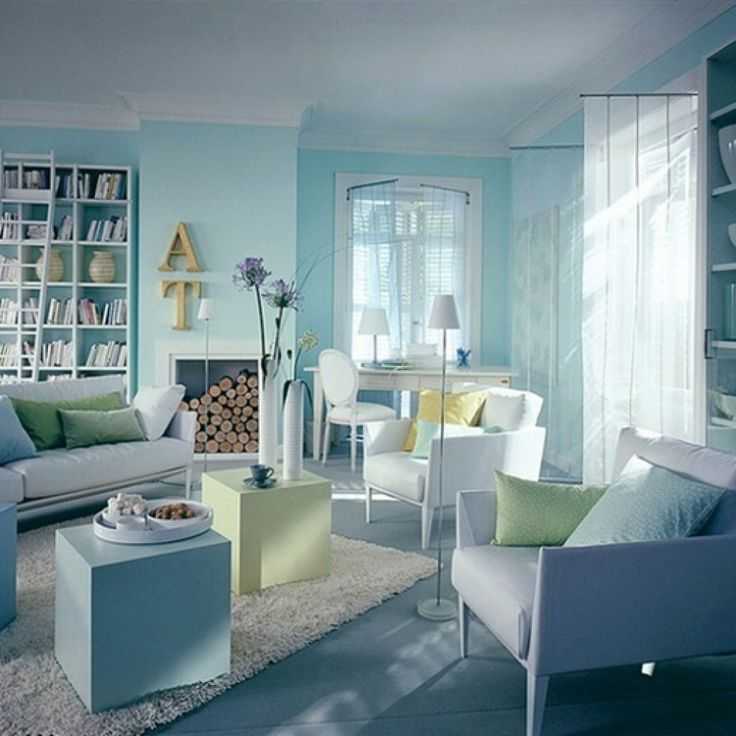 Голубая гостиная (42 фото): дизайн интерьера зала в голубых тонах, красивые сочетания цветов