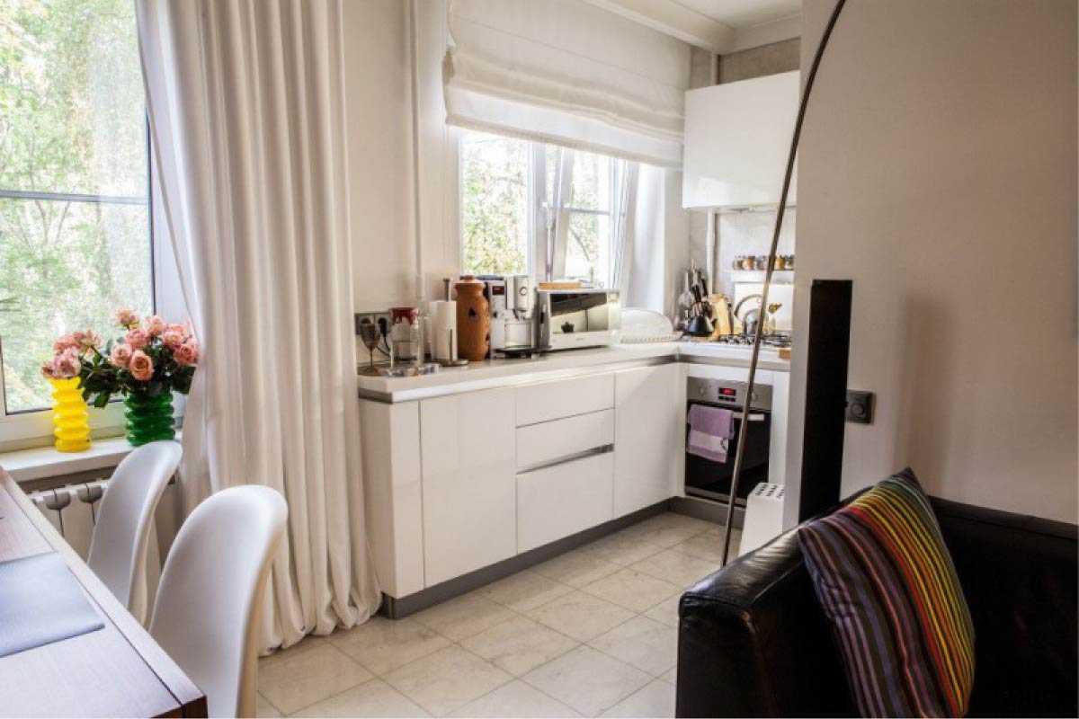 Перепланировка квартиры: объединение кухни и комнаты (30 реальных фото), с газовой плитой и без