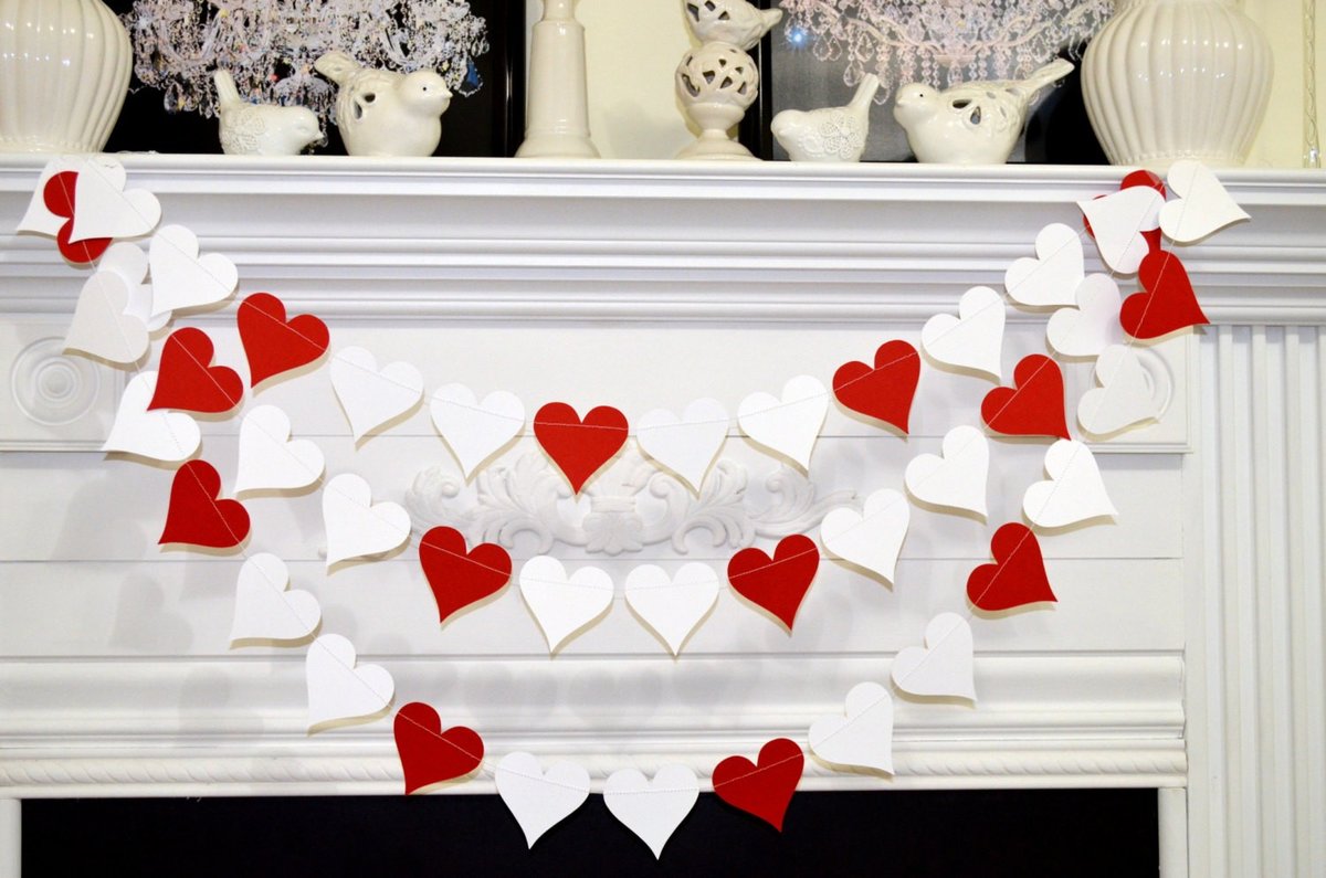 Гирлянды на свадьбу (37 фото) свадебные украшения из цветов и сердечками из бумаги с фамилией своими руками