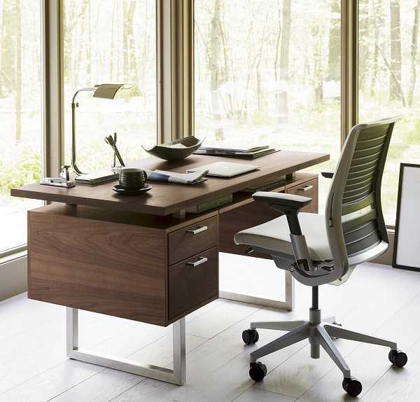 Письменный стол, размеры разных моделей, полезные советы по выбору