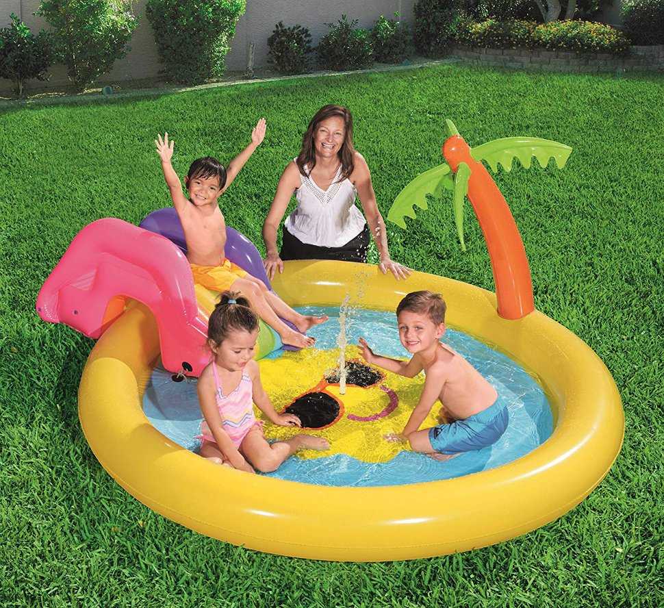 Надувной бассейн с горкой для детей: специфические особенности, виды и отзывы