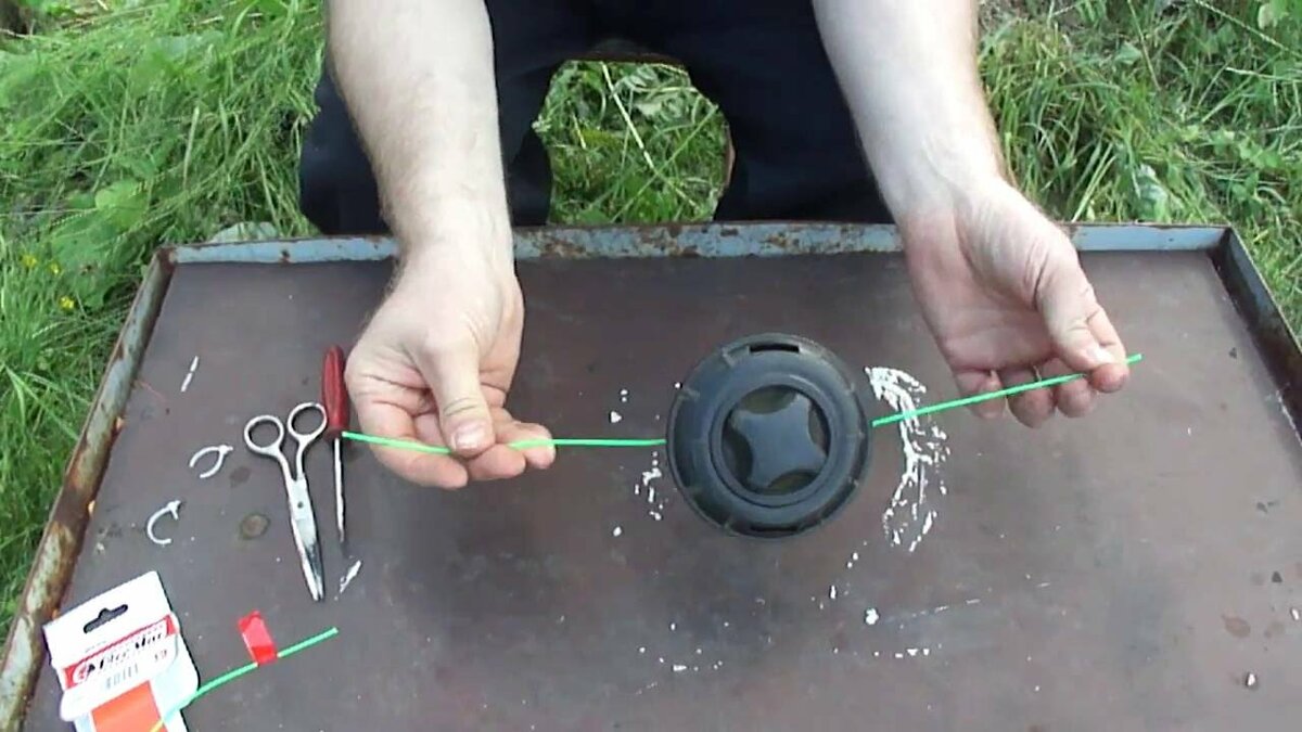 Как правильно наматывать леску на катушку газонокосилки