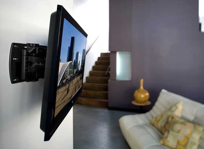 Как вешать телевизор на стену: оптимальные показатели подвеса плазмы, на какой высоте лучше ее крепить