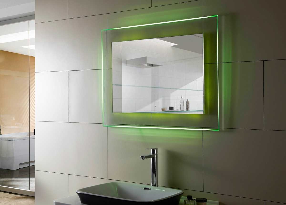 Как правильно выбрать зеркало в подсветкой в ванную комнату?